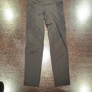 Stylish black Ivivva Leggings